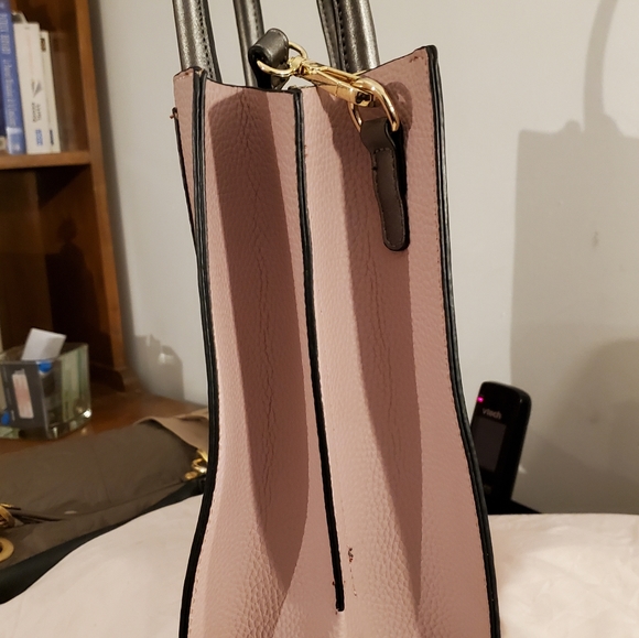 Handbag - Picture 3 of 8